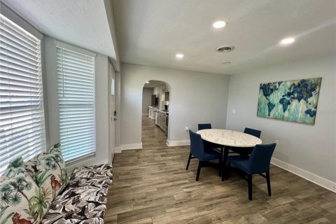 Casa en alquiler en Venice, Florida, 3 dormitorios, 137.5 m2 № 1903354 - foto 4