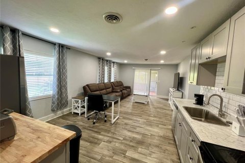 Casa en alquiler en Venice, Florida, 3 dormitorios, 137.5 m2 № 1903354 - foto 7