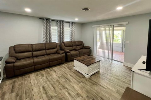 Casa en alquiler en Venice, Florida, 3 dormitorios, 137.5 m2 № 1903354 - foto 9