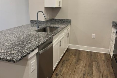 Appartement à louer à Mount Dora, Floride: 1 chambre, 80.92 m2 № 2404897 - photo 15
