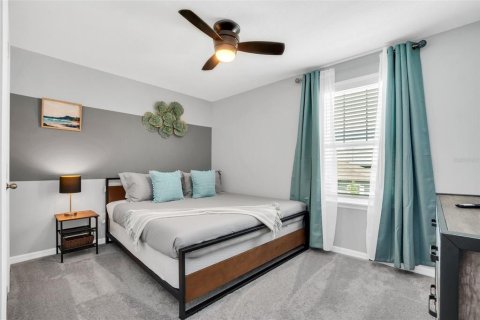 Villa ou maison à louer à Davenport, Floride: 5 chambres, 260.5 m2 № 2231386 - photo 3