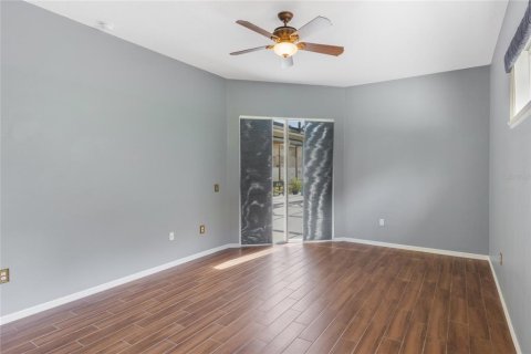 House in Davenport, Florida 4 bedrooms, 239.87 sq.m. № 1916090 - photo 23