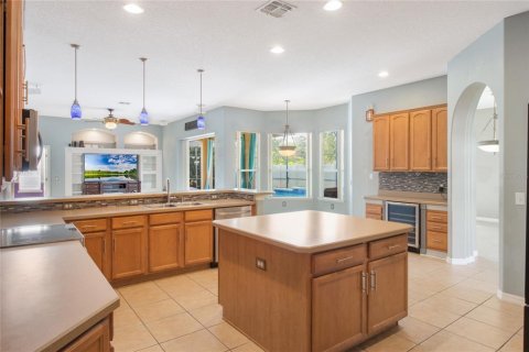 House in Davenport, Florida 4 bedrooms, 239.87 sq.m. № 1916090 - photo 21