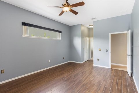 House in Davenport, Florida 4 bedrooms, 239.87 sq.m. № 1916090 - photo 25