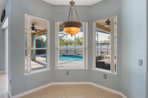 House in Davenport, Florida 4 bedrooms, 239.87 sq.m. № 1916090 - photo 14