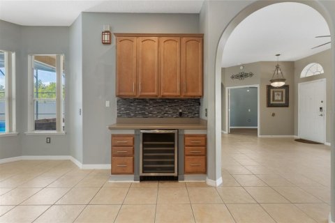 House in Davenport, Florida 4 bedrooms, 239.87 sq.m. № 1916090 - photo 6