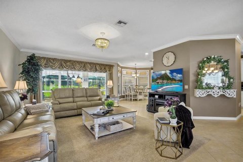 House in Lake Wales, Florida 3 bedrooms, 207.08 sq.m. № 1915974 - photo 6
