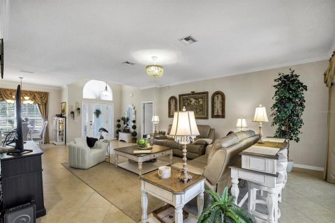 House in Lake Wales, Florida 3 bedrooms, 207.08 sq.m. № 1915974 - photo 7