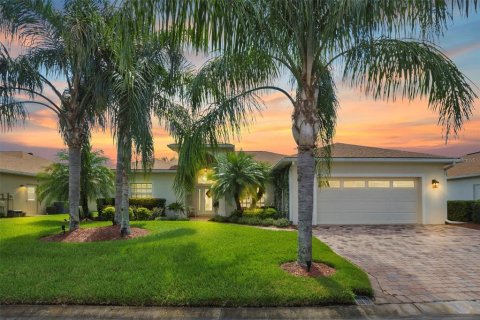 House in Lake Wales, Florida 3 bedrooms, 207.08 sq.m. № 1915974 - photo 2