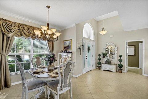 House in Lake Wales, Florida 3 bedrooms, 207.08 sq.m. № 1915974 - photo 9