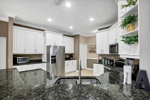 House in Lake Wales, Florida 3 bedrooms, 207.08 sq.m. № 1915974 - photo 18