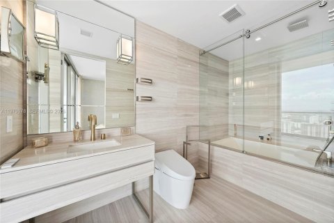 Condominio en venta en Sunny Isles Beach, Florida, 2 dormitorios, 117.43 m2 № 2033139 - foto 22