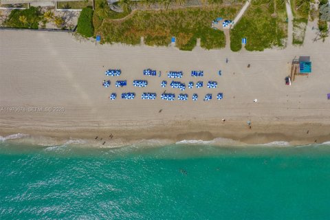 Condominio en venta en Sunny Isles Beach, Florida, 2 dormitorios, 117.43 m2 № 2033139 - foto 27