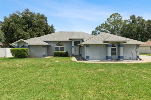 House in Palm Coast, Florida 3 bedrooms, 239.5 sq.m. № 2290479