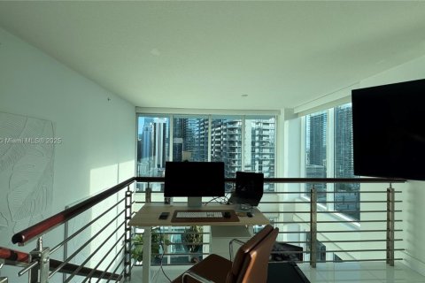 Condo in Miami, Florida, 2 bedrooms  № 1784030 - photo 21
