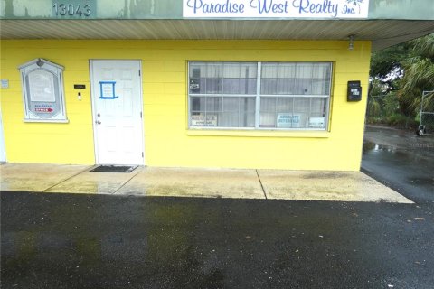 Immobilier commercial à Hudson, Floride 74.32 m2 № 2406378