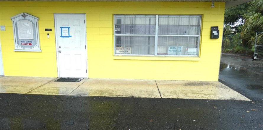 Immobilier commercial à Hudson, Floride 74.32 m2 № 2406378