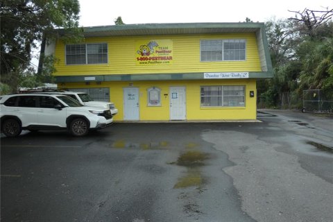 Immobilier commercial à louer à Hudson, Floride: 74.32 m2 № 2406378 - photo 4