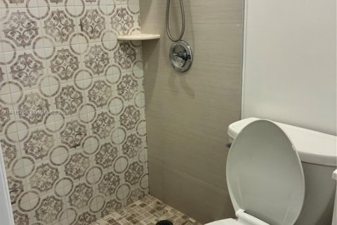 Propiedad comercial en alquiler en Miami, Florida, 1 dormitorio, 27.87 m2 № 1935770 - foto 6