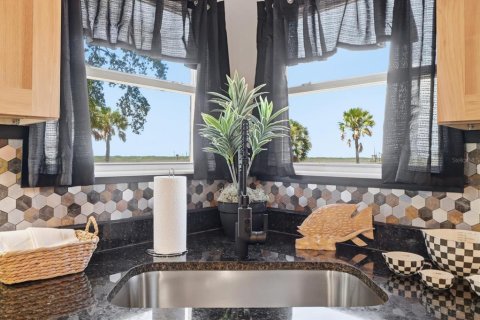 Villa ou maison à vendre à Hernando Beach, Floride: 2 chambres, 177.07 m2 № 2321099 - photo 18
