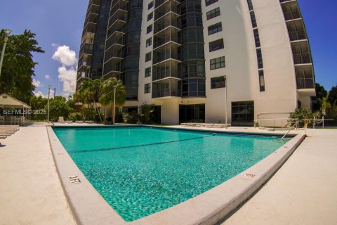 Copropriété à vendre à Aventura, Floride: 2 chambres, 101.82 m2 № 2090997 - photo 23