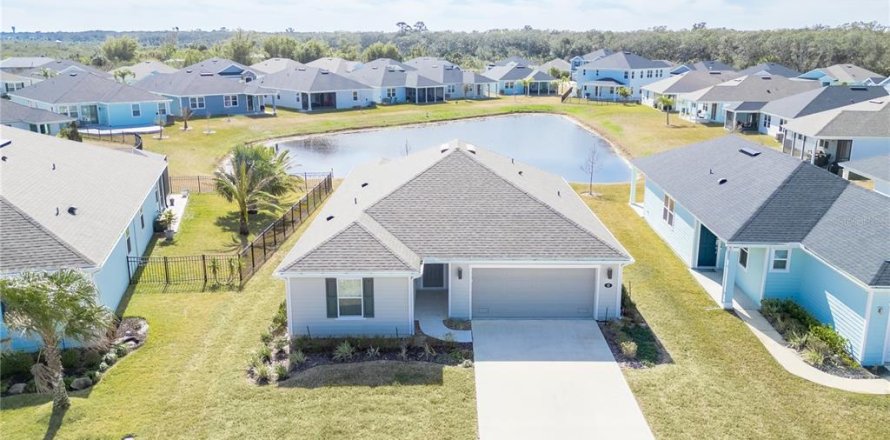 House in Palm Coast, Florida 3 bedrooms, 142.98 sq.m. № 1524909