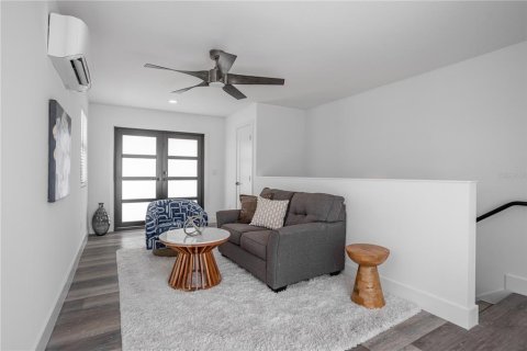 Touwnhouse à vendre à Pinellas Park, Floride: 2 chambres, 218.41 m2 № 1825399 - photo 28
