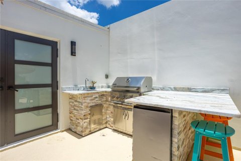 Touwnhouse à vendre à Pinellas Park, Floride: 2 chambres, 218.41 m2 № 1825399 - photo 25