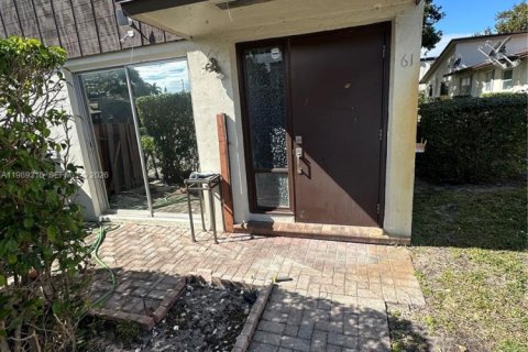 Touwnhouse à louer à Pompano Beach, Floride: 2 chambres, 97.92 m2 № 2051504 - photo 25