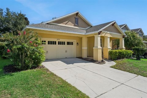 House in Mount Dora, Florida 4 bedrooms, 191.84 sq.m. № 2324719 - photo 2