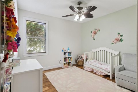House in Mount Dora, Florida 4 bedrooms, 191.84 sq.m. № 2324719 - photo 17