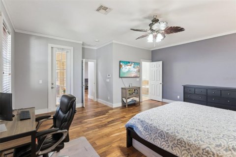 House in Mount Dora, Florida 4 bedrooms, 191.84 sq.m. № 2324719 - photo 15