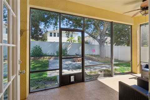 House in Mount Dora, Florida 4 bedrooms, 191.84 sq.m. № 2324719 - photo 22