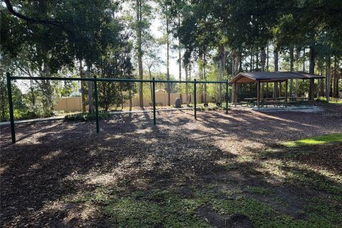 House in Mount Dora, Florida 4 bedrooms, 191.84 sq.m. № 2324719 - photo 30