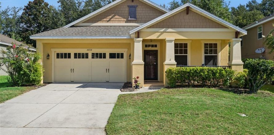House in Mount Dora, Florida 4 bedrooms, 191.84 sq.m. № 2324719