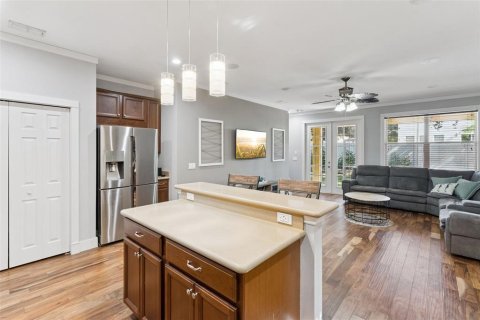 House in Mount Dora, Florida 4 bedrooms, 191.84 sq.m. № 2324719 - photo 10