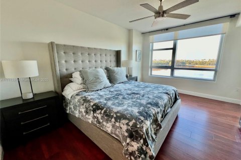 Condo in Sunrise, Florida, 2 bedrooms  № 1489564 - photo 25