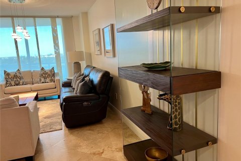 Condo in Sunrise, Florida, 2 bedrooms  № 1489564 - photo 17