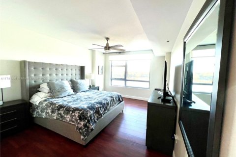 Condo in Sunrise, Florida, 2 bedrooms  № 1489564 - photo 24