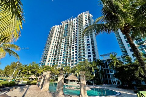 Condo in Sunrise, Florida, 2 bedrooms  № 1489564 - photo 2