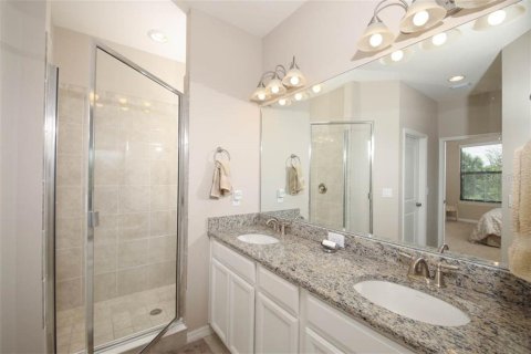 Condo in Bradenton, Florida, 2 bedrooms  № 364688 - photo 14