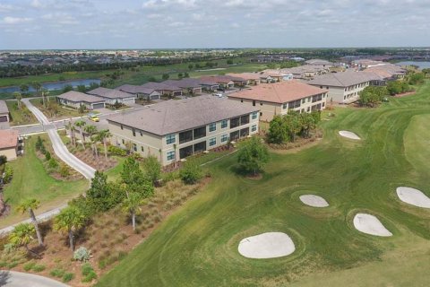 Condo in Bradenton, Florida, 2 bedrooms  № 364688 - photo 20
