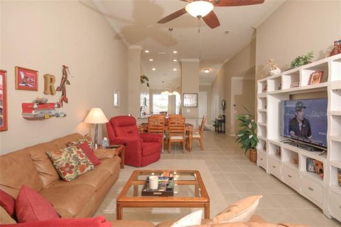 Condo in Bradenton, Florida, 2 bedrooms  № 364688 - photo 4