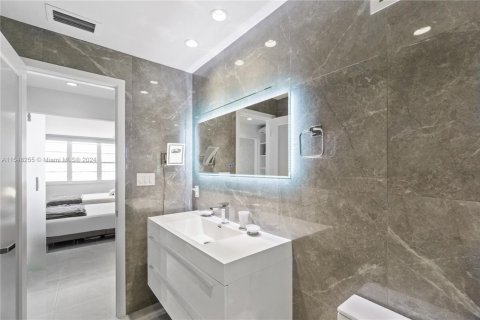 Copropriété à louer à Miami Beach, Floride: 1 chambre, 76.18 m2 № 1729840 - photo 19