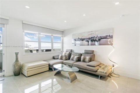 Copropriété à louer à Miami Beach, Floride: 1 chambre, 76.18 m2 № 1729840 - photo 12