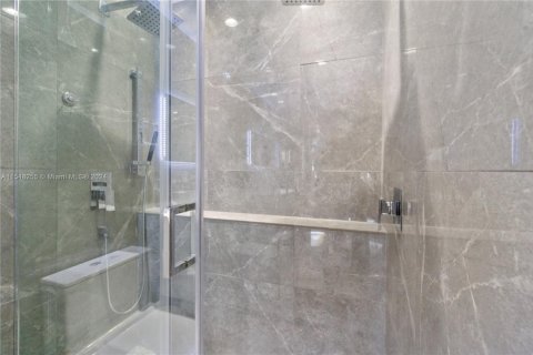 Copropriété à louer à Miami Beach, Floride: 1 chambre, 76.18 m2 № 1729840 - photo 18