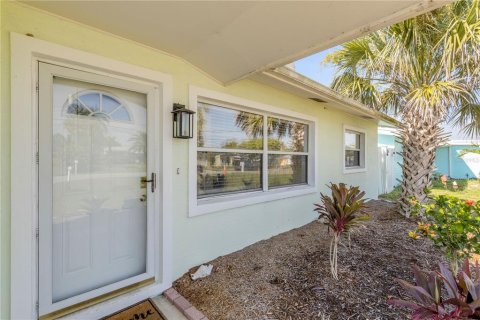 House in New Smyrna Beach, Florida 2 bedrooms, 109.16 sq.m. № 1873915 - photo 4