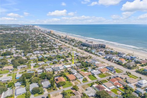 House in New Smyrna Beach, Florida 2 bedrooms, 109.16 sq.m. № 1873915 - photo 2