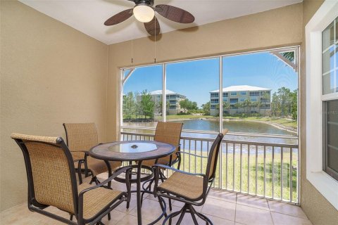 House in Englewood, Florida 3 bedrooms, 191.94 sq.m. № 2103120 - photo 21