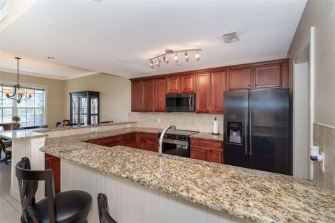 House in Englewood, Florida 3 bedrooms, 191.94 sq.m. № 2103120 - photo 16